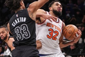 乐鱼体育平台-包含纽约尼克斯训练开放日，赛前造点机会引欢呼，NBA常规赛在即，训练强度明显提升的词条